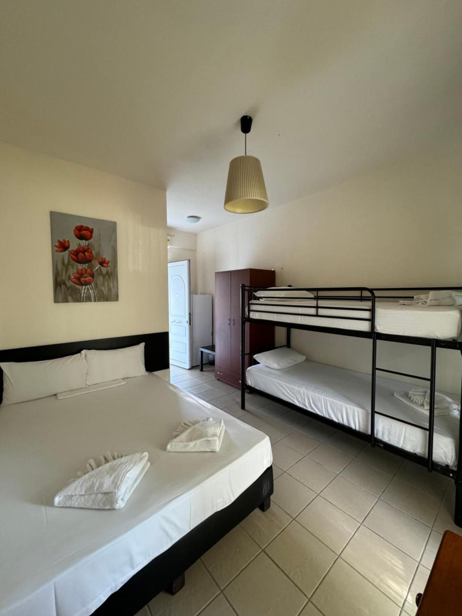 Dafnes Rooms Fourka Exterior foto